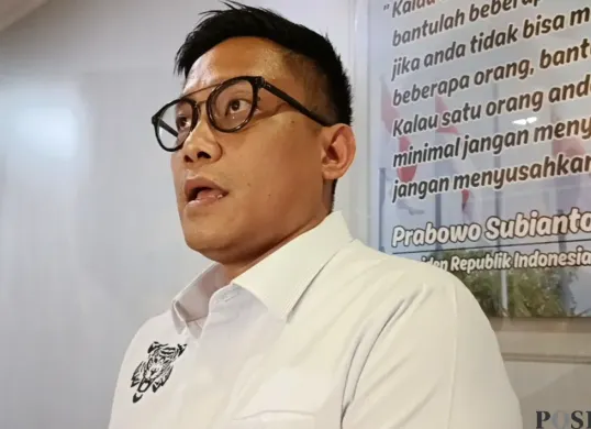 Kasat Reskrim Polres Metro Bekasi, AKBP Agta Bhuwana Putra, mengatakan pihaknya sempat alami kesulitan dan kendala dalam menangkap Masturo, 52 tahun karena durasi kasus yang cukup lama. (Sumber: Poskota/Nurpini Aulia Rapika)