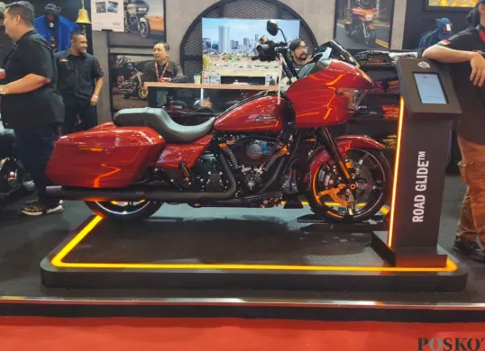 Harley-Davidson Road Glide menjadi motor termahal di IMOS 2025, ICE BSD, Padegangan, Kabupaten Tangerang. (Sumber: Poskota/Erwan Hartawan)