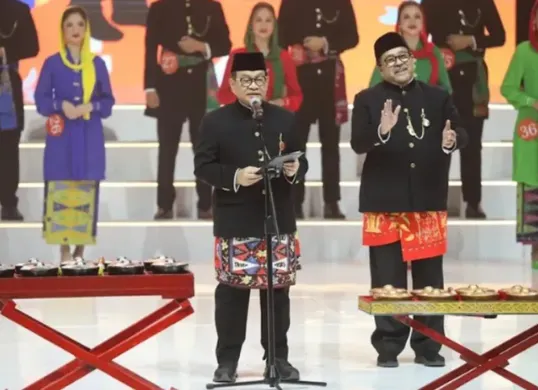 Gubernur Pramono Anung hadiri Malam Final Abang None Jakarta 2025. (Sumber: Instagram/@abnonjakarta)