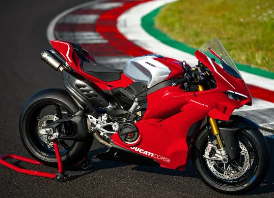 Ducati resmi luncurkan Panigale V4 R 2026 dengan mesin 998 cc dan teknologi turunan MotoGP. (Sumber: Ducati)