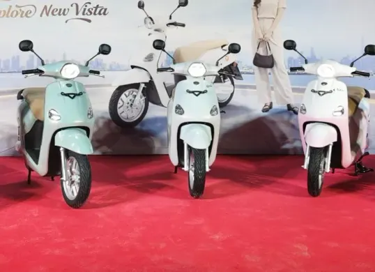 Yadea OSTA diklaim memiliki jarak lebih dari 150 km dalam sekali pengisian penuh. (Sumber: Yadea)