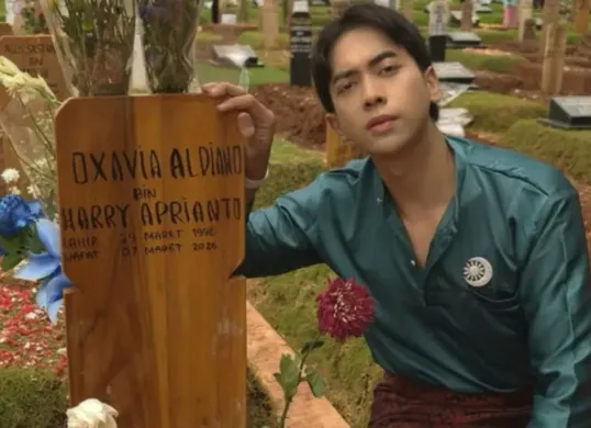 Egi Fazri mendadak viral dan dituding pansos karena dikaitkan dengan Vidi Aldiano. Berikut profil, akun IG, serta hubungan dengan Eva Manurung. (Sumber: X/@bgasprmdya)