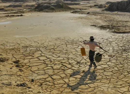 Ilustrasi. Apa itu El Nino Godzilla? Fenomena El Nino super kuat ini berpotensi sebabkan cuaca panas, kekeringan, hingga kebakaran hutan di Indonesia. (Sumber: Pexels/Pyae Phyo Aung)