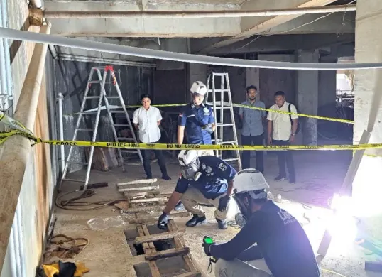 Olah TKP insiden empat pekerja proyek yang ditemukan tewas di kawasan TB Simatupang, Jagakarsa, Jakarta Selatan, Selasa, 7 April 2026. (Sumber: Dok. Polres Metro Jakarta Selatan)