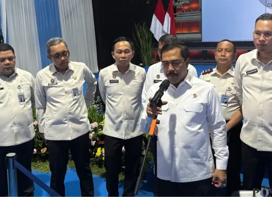 Menteri Imipas, Agus Andrianto memberikan keterangan pers di Cibinong, Kabupaten Bogor, Rabu, 8 April 2026. (Sumber: Poskota/Giffar Rivana)