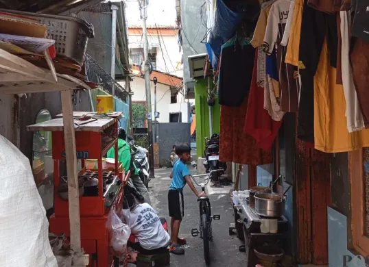 Kawasan padat penduduk di Johar Baru, Jakarta Pusat, Selasa, 14 April 2026. (Sumber: Poskota/M Tegar Jihad)