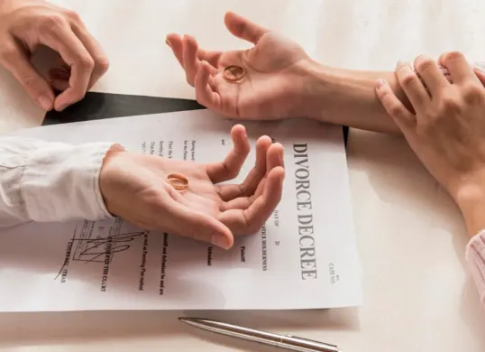 Ilustrasi perceraian di Tangerang. (Sumber: Freepik)