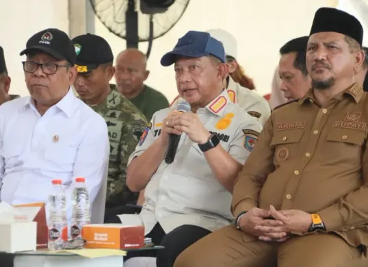 Mendagri Tito Karnavian di Kompleks Kantor Bupati Aceh Tamiang, Aceh, Selasa, 21 April 2026. (Sumber: Dok. Kemendagri)