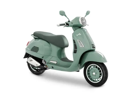 Vespa GTS 80th (Sumber: Vespa)