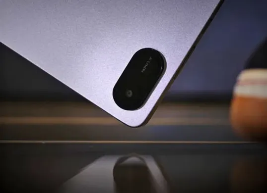 HONOR Pad X8b hadir di Indonesia dengan desain tipis, layar luas 11 inci, dan fitur ramah anak untuk mendukung aktivitas digital keluarga modern. (Sumber: Pinterest)