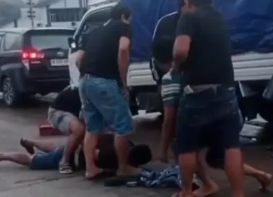 Tim Resmob menyergap komplotan curanmor bersenjata api di Pelabuhan Merak. (Sumber: Satreskrim Polres Serang)