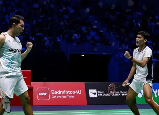 Tim bulu tangkis putra Indonesia masih menjaga peluang besar untuk melaju ke babak perempat final Thomas Cup 2026. (Sumber: Instagram/@fajaralfian95)