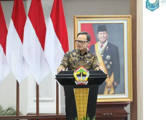 Wamendagri Bima Arya Sugiarto saat penyusunan RKPD Jawa Tengah 2027 di Gedung Gradhika Bhakti Praja, Semarang, Selasa, 28 April 2026. (Sumber: Dok. Kemendagri)
