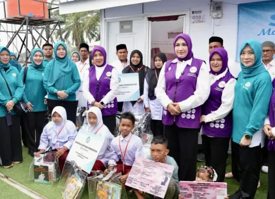 Tri Tito Karnavian dorong pemulihan warga huntara Aceh Utara, salah satunya lewat bansos. (Sumber: Dok. Kemendagri)