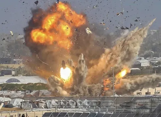 Ledakan di Jalur Gaza oleh bom Israel, Sabtu, 31 Januari 2026 (Sumber: X/@mhdksafa)