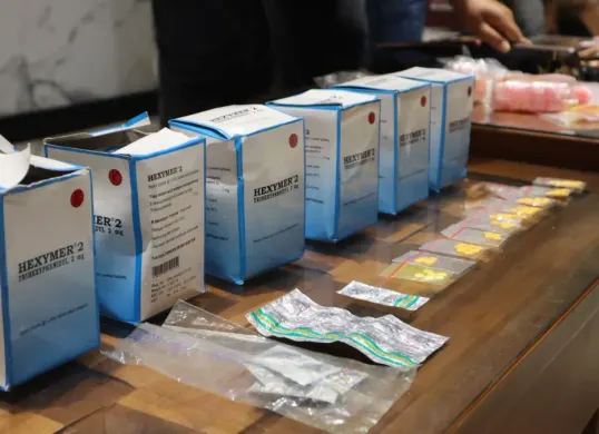 Barang bukti obat-obat keras hasil operasi senyap Polres Metro Bekasi di di Kampung Kavling, Cikarang Utara, Bekasi. (Sumber: Dok. Polres Metro Bekasi)