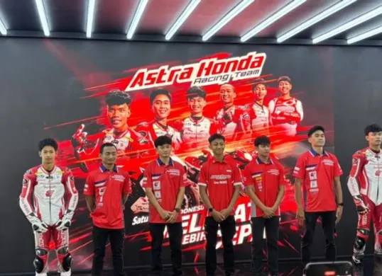AHM membina pebalap muda terus berlanjut di musim 2026 melalui AHRT, dengan partisipasi di Moto3 Junior, ARRC, dan kompetisi nasional. (Sumber: Poskota/Aldi Harlanda Irawan)