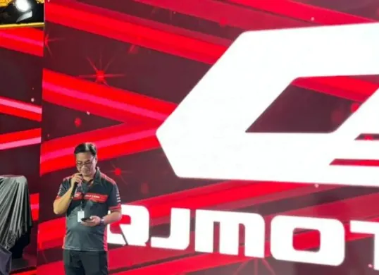 Peluncuran motor baru QJMotor di IIMS 2026 dan memperkenalkan teknologi RiderPro. (Sumber: Poskota/Aldi Harlanda Irawan)