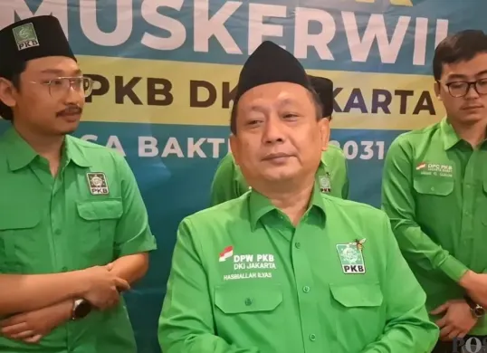 Ketua DPW PKB Jakarta, Hasbiallah Ilyas kepada awak media di Kemayoran, Jakarta Pusat, Sabtu, 7 Februari 2026. (Sumber: Poskota/M. Tegar Jihad)