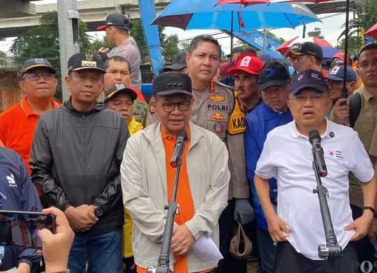 Gubernur Jakarta Pramono Anung di Cipinang Melayu, Jakarta Timur, Minggu, 8 Februari 2026. (Sumber: Poskota/M Tegar Jihad)