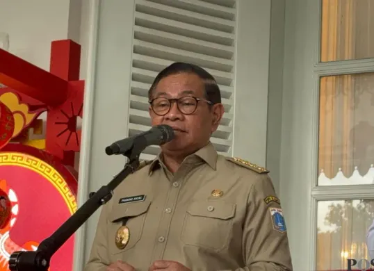 Gubernur Jakarta, Pramono Anung di Balai Kota DKI Jakarta, Senin, 9 Februari 2026. (Sumber: Poskota/M Tegar Jihad)
