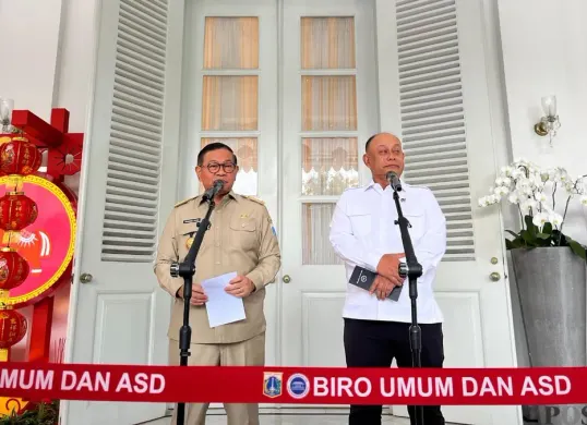 Kepala Badan Gizi Nasional (BGN) Dadan Hindayana di Balai Kota DKI Jakarta, Senin, 9 Februari 2026. (Sumber: Poskota/M Tegar Jihad)