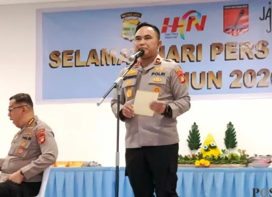 Brigjen Dekananto Eko Purwono, perwira tinggi Polisi yang dikenal peduli pers di tengah derasnya arus informasi digital. (Sumber: Poskota/Ali Mansur)