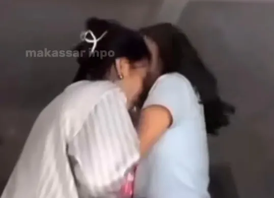 Sosok dua selebgram asal Makassar berinisial P dan E yang diduga menyalahgunakan Whip Pink. (Sumber: Instagram/@makassar_iinpo)