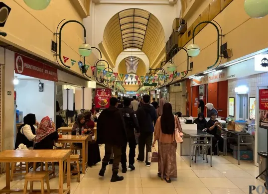 Suasana di Blok M Hub yang berada di kawasan Pasar Blok M, Kebayoran Baru, Jakarta Selatan, Kamis, 12 Februari 2026. (Sumber: Poskota/Pandi Ramedhan)