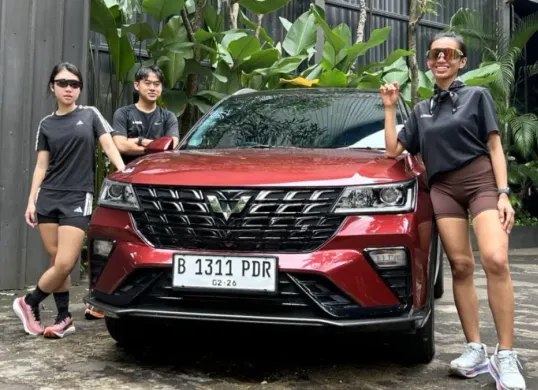 Wuling berkolaborasi dengan USS Running Club di IIMS 2026 dengan menghadirkan New Alvez. (Sumber: Wuling)
