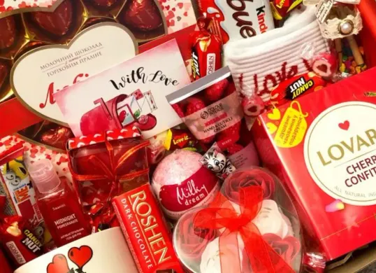 Rekomendasi kado valentine unik untuk pasangan. (Sumber: Pinterest/Hope_gift_box)