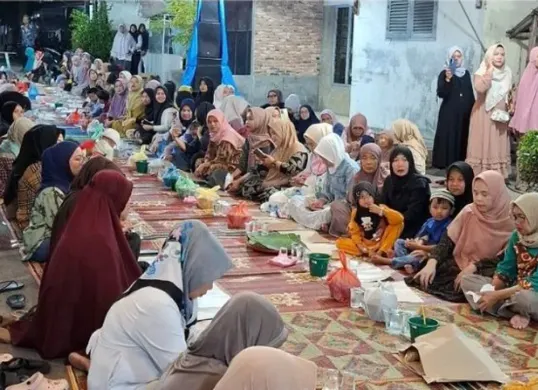 Penjelasan tentang tradisi punggahan yang dilakukan sebelum Ramadhan, mulai dari tujuan spiritual, silaturahmi, hingga ragam pelaksanaannya di Indonesia. (Sumber: X/@pemko_medan)