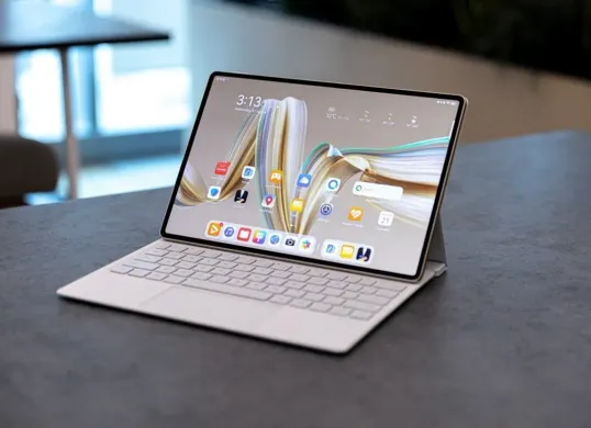 Deretan tablet terbaik tahun 2026 yang mampu menggantikan fungsi laptop dengan harga mulai Rp5 jutaan. (Sumber: Instagram/@restartid)