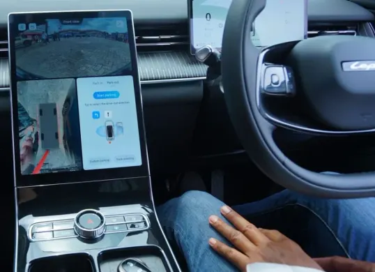 Pemerintah China melalui MIIT mewajibkan kontrol fisik untuk fungsi penting mobil mulai 1 Juli 2027. (Sumber: Lepas)