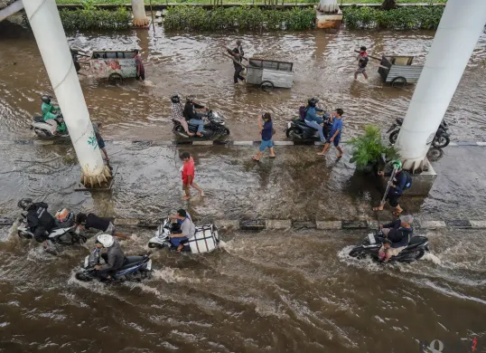 Banjir Kembali Rendam Jakarta