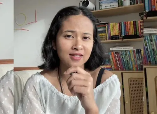 Kenali profil Dwi Sasetyaningtyas yang viral karena pernyataannya soal paspor anak. Ini perjalanan pendidikan dan aktivitasnya. (Sumber: Instagram/@sasetyaningtyas)