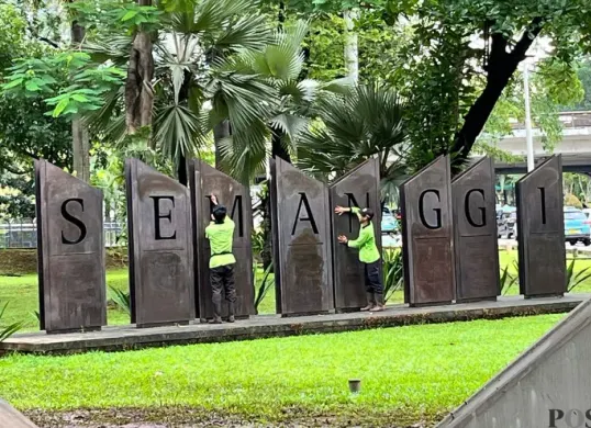 Revitalisasi Taman Semanggi, Jakarta Selatan, Jumat, 20 Februari 2026. (Sumber: Poskota/M Tegar Jihad)