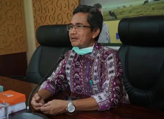 Sosok Syukur Iwantoro yang menjadi perbincangan hangat warganet di tengah polemik yang menyeret nama Dwi Sasetyaningtyas, penerima beasiswa LPDP. (Sumber: Instagram/@bbptuhpt_baturraden)