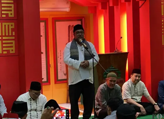 Wakil Gubernur Jakarta, Rano Karno melaksanakan Safari Ramadhan di Masjid Lautze, Sawah Besar, Jakarta Pusat, Sabtu, 21 Februari 2026. (Sumber: Poskota/M. Tegar Jihad)