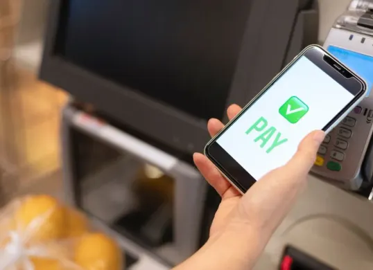 Ilustrasi, pembayaran Pajak Kendaraan Bermotor (PKB) di Jakarta bisa secara digital. (Sumber: freepik)