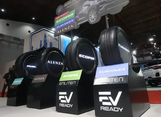 Bridgestone Indonesia mengingatkan pentingnya pengecekan ban mobil hybrid demi keselamatan mudik. (Sumber: Dok. Bridgestone)