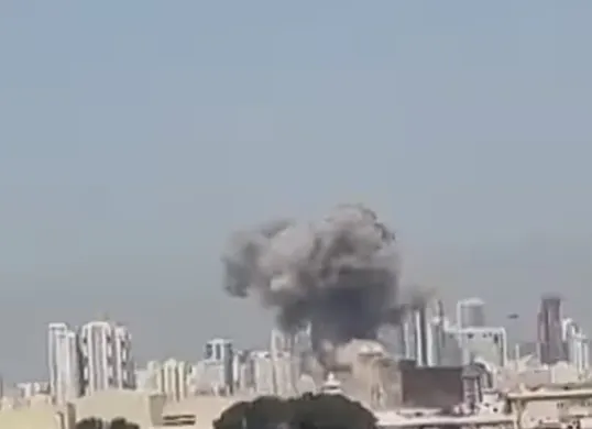 Pangkalan militer AS di sejumlah negara timur tengah jadi sasaran serangan balasan yang dilakukan Iran. (Sumber: YouTube/Straitstimesonline | Stringerhub)