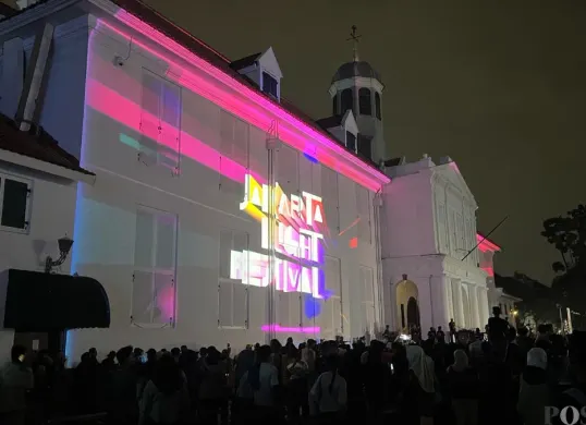 Perayaan malam pergantian tahun baru 2026 di kawasan Kota Tua, Tamansari, Jakarta Barat, Kamis, 1 Januari 2026. (Sumber: Poskota/Pandi Ramedhan)