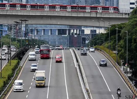 Jadwal ganjil genap Jakarta hari ini. (Sumber: Poskota/Bilal Nugraha Ginanjar)