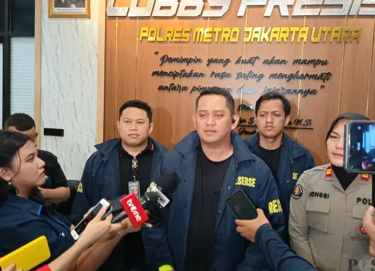 Kasat Reskrim Polres Metro Jakarta Utara AKBP Onkoseno Grandiarso Sukahar saat ditemui di Polres Metro Jakarta Utara, Jumat, 2 Januari 2025 (Sumber: Poskota/Ali Mansur)