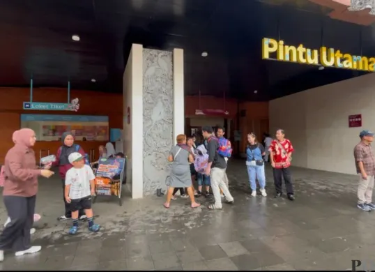 Situasi Taman Mini Indonesia Indah (TMII), Jakarta Timur, Jumat, 2 Januari 2025. (Sumber: Poskota | Foto: M. Tegar Jihad)