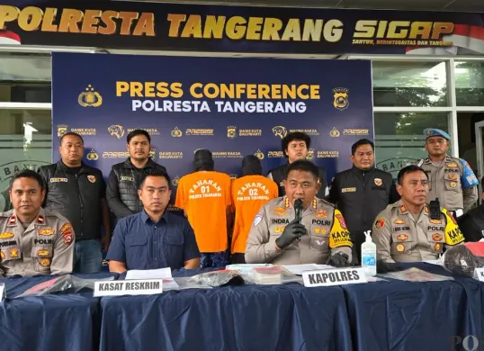 Kapolresta Tangerang, Kombes Pol Andi Muhammad Indra Waspada melakukan press release ungkap kasus pembunuhan. (Sumber: Poskota/Veronica Prasetio)