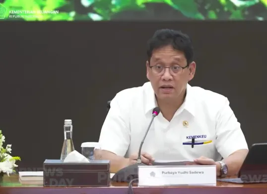 Menteri Keuangan Purbaya Yudhi Sadewa saat memberikan keterangan pers di Jakarta, menegaskan komitmen pemerintah dalam menjaga stabilitas ekonomi nasional. (Sumber: Dok/Kementrian Keuangan)