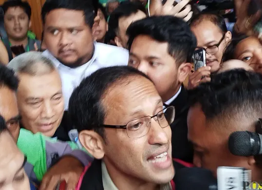 Terdakwa Nadiem Makarim usai menjalani sidang di Pengadilan Tipikor Jakarta Pusat. (Sumber: Poskota | Foto: Ramot Sormin)