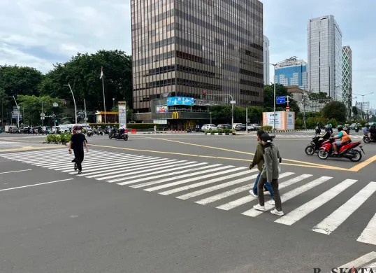 Pelican Crossing Sarinah, Jakarta Pusat. (Sumber: Poskota/M. Tegar Jihad)